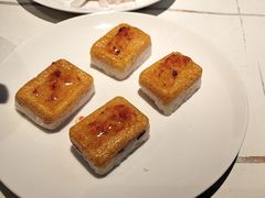 -阿瓦山寨·湘菜现炒·剁椒鱼头王(咸阳总店)