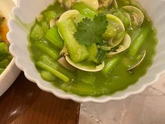 藤椒蛤蜊烩丝瓜-渔语鱼新川菜Bistro(万象天地店)