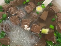 -三两春肚肺汤(崂山路店)