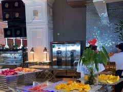 -荣誉国际酒店-云顶旋转餐厅