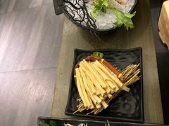 -湊湊火锅·茶憩(打浦桥日月光店)