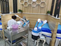 -痘院士专业祛痘皮肤管理