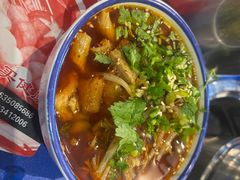 -马路边边麻辣烫串串火锅(体育西路店)