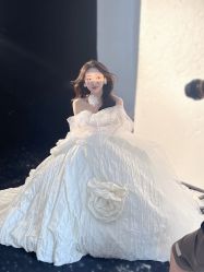 -挪娅婚纱摄影皇家会所
