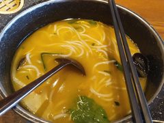 云南过桥米线-云海肴·汽锅鸡·云南菜(天山百盛优客店)