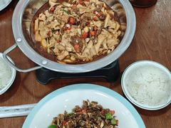 -湖南人家湘菜馆(镇江路店)