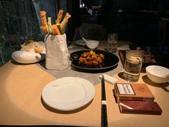 -穹六人间 people 6(岳阳路店)