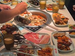 -佰烧海鲜烤肉火锅自助(世茂国际广场店)