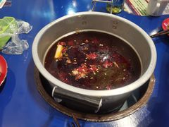 经典锅底-马路边边 传媒大学店