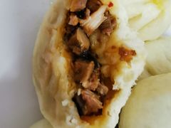 麻辣香菇鸡丁包-老陶包子铺(南大西南村店)