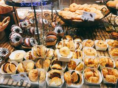 -巴黎贝甜(大宁国际商业广场店)