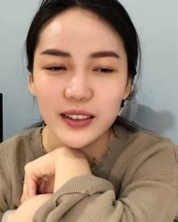 -一个差评成就的纹眉店