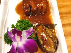 贵妃肉扣鲍鱼-老东镇啤酒屋海鲜加工·蒸汽海鲜·海鲜烧烤(台东店)