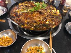 -鸿顺老铁锅美蛙鱼府(解放碑店)