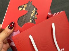 -Laderach 莱德拉(上海环贸iapm店)