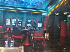 -屋有岛沉浸游戏旗舰店(中山公园店)