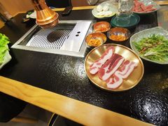 -臻牛烤肉
