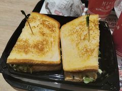 -The Habit Burger Grill 哈比特汉堡(爱琴海店)