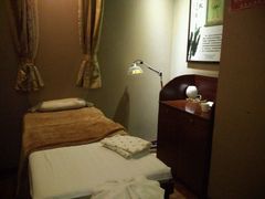 -莱蔻·圣灸堂·推拿艾灸(天山店)