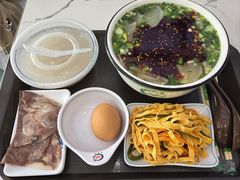 -伊穆祥牛肉面总店·清真