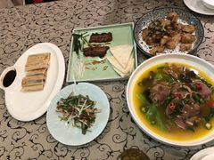 -一江春水·杭帮臻宴(三台山店)