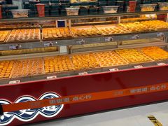 面包甜点陈列柜-東更道点心行(崂山丽达店)
