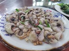 果仁炒生鱼片-禄源公·老莞诚饭店