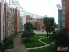 -华东师范大学第二附属中学(张江校区)