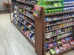 -全家便利店(长江西路店)