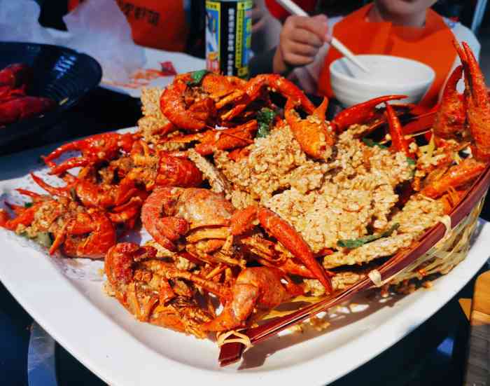 朱小乐龙虾馆(江宁胜太路店)-"疫情之下,店家还给了个50块优惠十三香.