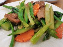 芥兰红腰豆炒牛肉-金翠河烧鹅粤式茶餐厅(龙湖三千集天街店)