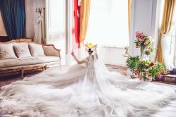 点击看大图 -THE QUEEN(北京店)