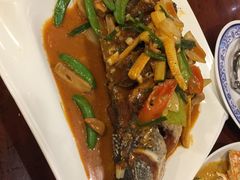 -Dang restaurant (patong phuket)