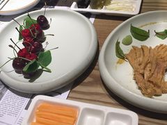 樱桃鹅肝-小大董·烤鸭(凤凰汇店)