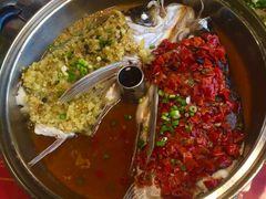 双椒鱼头-独一佳老胡湘菜馆(矿山路店)