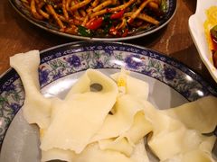 -清真·玛丽亚新疆菜主题餐厅(浙江中路店)