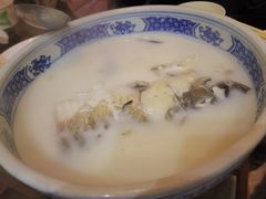 鲢鱼头-扬州三头宴(东关街店)