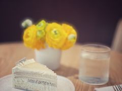 招牌茉莉鲜奶酒酿千层-Toris(LuOne凯德晶萃广场店)