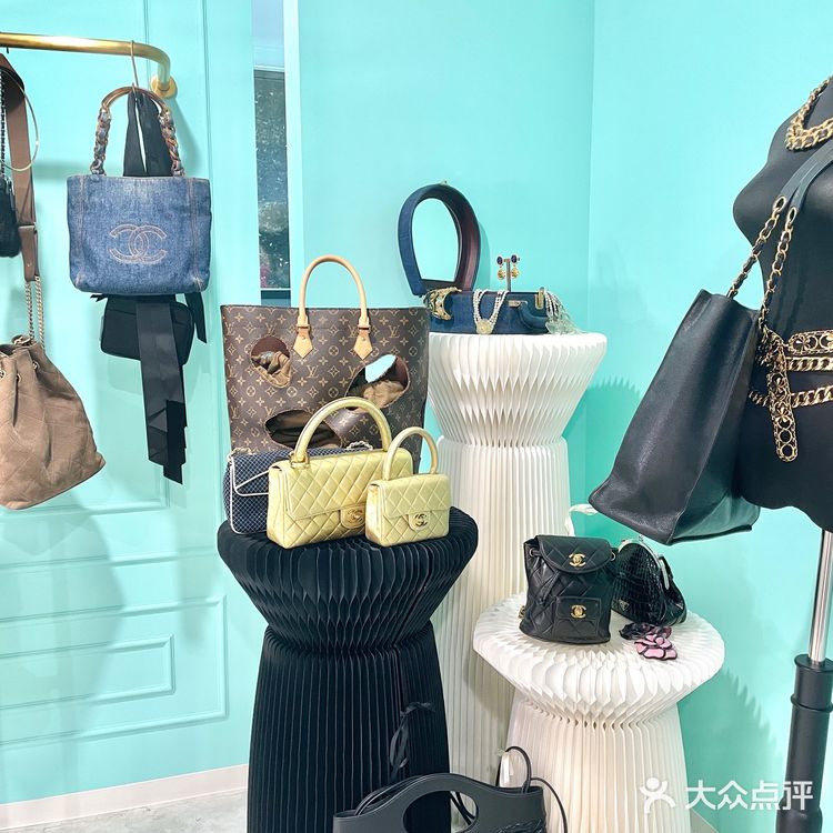 上海探店 [三良中古] 店里拍照绝了！