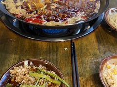 -黄潇洒老火锅(九眼桥宏济巷店)