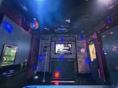 -依呀呀ktv烧烤小串(中山西路店)