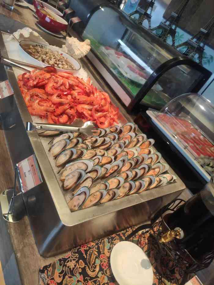 宝利来国际大酒店凤凰阁旋转餐厅-"福永最好的酒店,老大请客吃的大餐