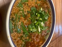 -云阿蛮云南生烫牛肉米线(奉贤路店)