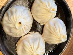 脆煎灌汤小笼包-十里弄堂(K11店)