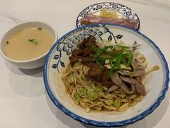 -镇南锅盖面馆(解放路店)