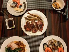 -广州万富希尔顿酒店·感趣自助餐厅·金秋蟹宴生蚝海鲜刺身