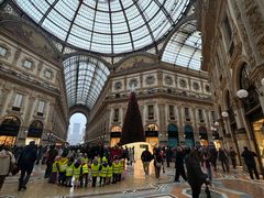 -文艺复兴百货(米兰大教堂广场店)