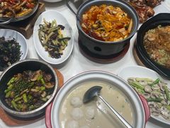 -楚山晓·湖北菜(武汉光谷K11店)