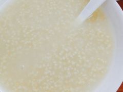 小米粥-宝瑞门钉肉饼店