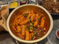 韩式炒年糕-富乐满韩国正宗炸鸡韩国料理(虹泉路店)